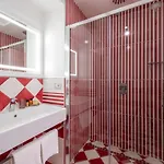 Отель Hotel Nice 3*