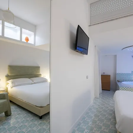 Otel Hotel Nice 3*