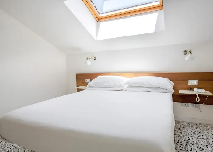 Hotel Nice 3* Сорренто